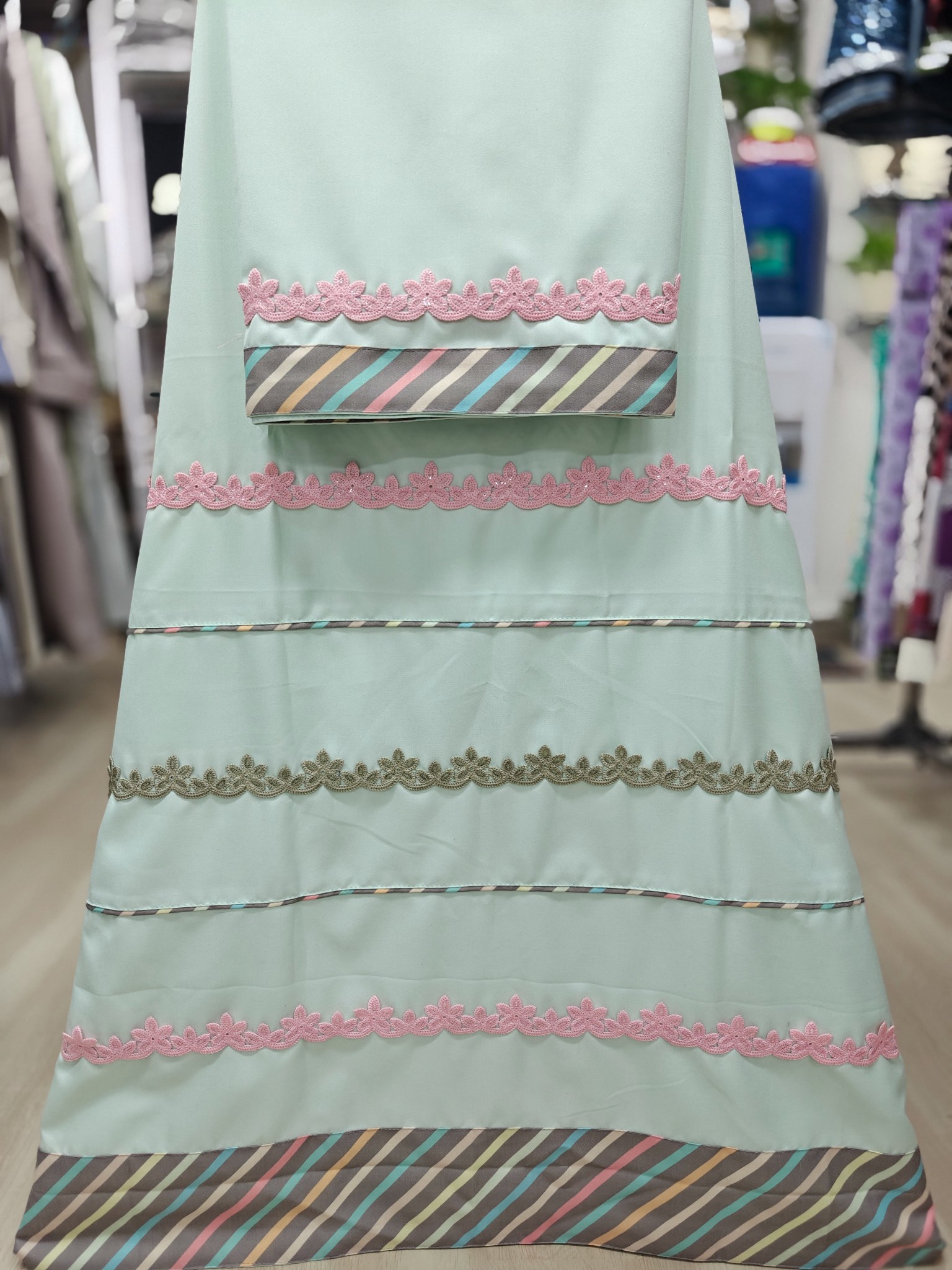 Pastel Green Lacing Rida Pastel Green Lacing Rida